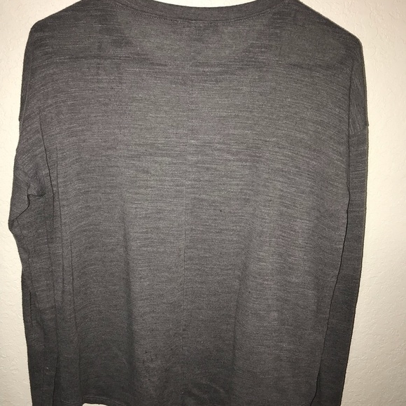 🔴SOLD Very chic lace grey long sleeve - Picture 2 of 2